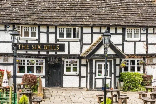 The Ye Olde Six Bells pub, Billingshurst