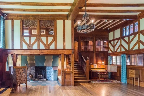 The main hall and minstrel's gallery