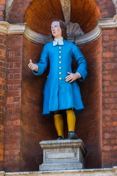 Blewcoat schoolboy statue