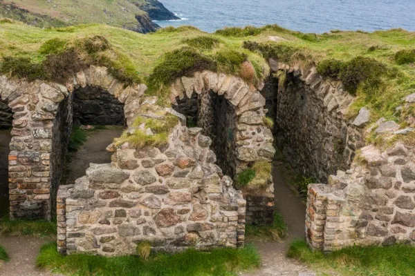 Arsenic condensing chambers