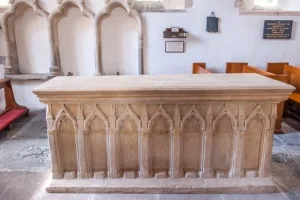 Lady Margaret Giffard tomb, 1338