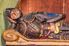 Sir George Oglander effigy (d. 1632)