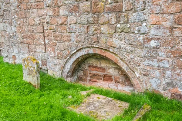 Tomb niche in the south wall