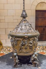 The ornate font