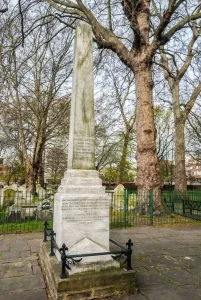 Daniel Defoe's memorial in Bunhill Fields, London