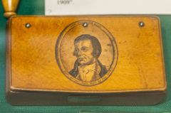Snuff box made from the bed in which Burns died