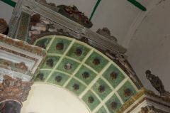 The crowning arch of the memorial