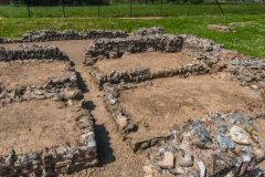 Rooms in the courtyard building