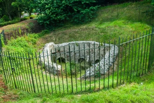Conduit House from Kings Park road