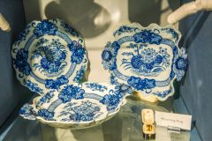 Cook family tablewear and mourning ring