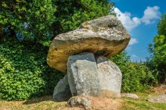 The dolmen from the south-west