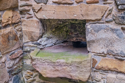 The first-floor stone sink