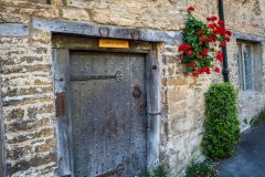 A pretty cottage front facade