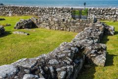 The north chapel wall