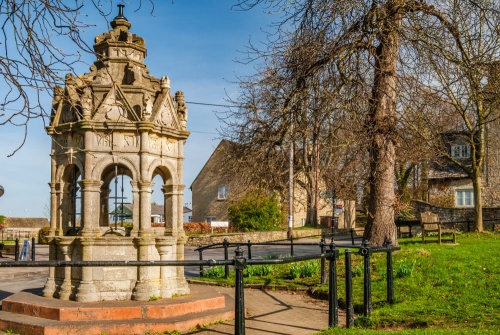 The 1900 water fountain