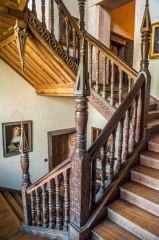 The Jacobean staircase