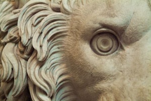 Lion statue, Art Gallery