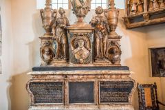 Memorial to Sir Robert Stanley (d. 1632)