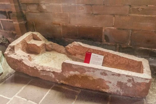 Stone coffin of Abbot Richard of Bec
