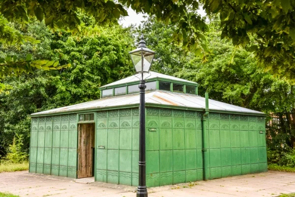 Caversham Public Convenience