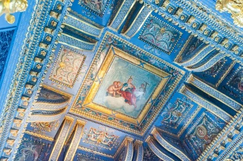 Blue Velvet Room ceiling