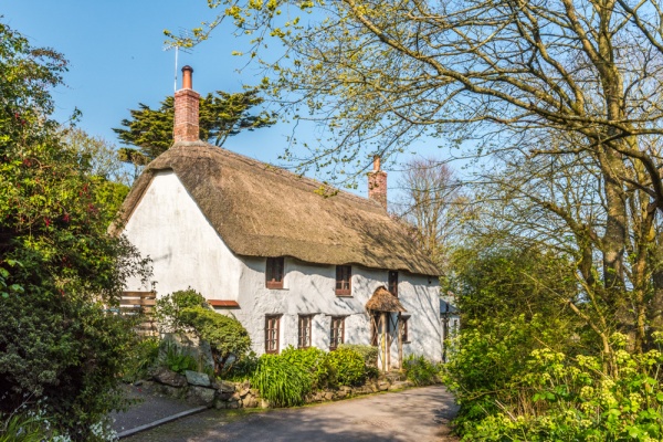 Thatched cottage in Landewednack