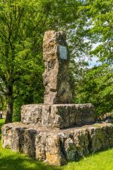 A closer look at the William Smith memorial