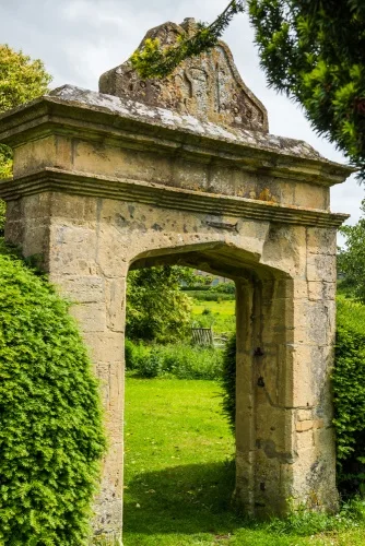 The 17th-century monumental arch