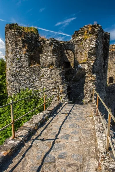 The parapet walk and West Tower