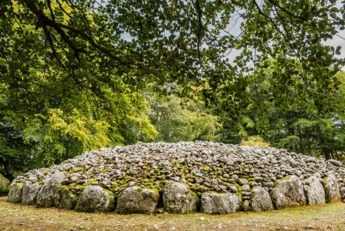 The north-east cairn