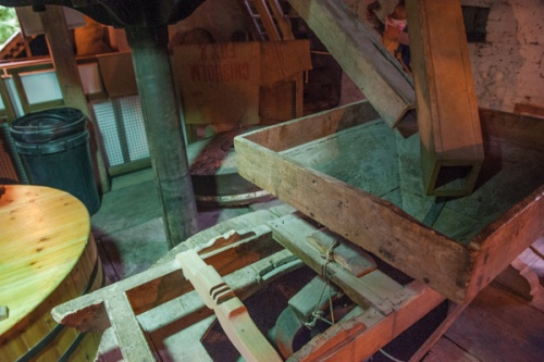 Grain hopper, first floor