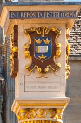 Coat of arms on the Pelican Sundial
