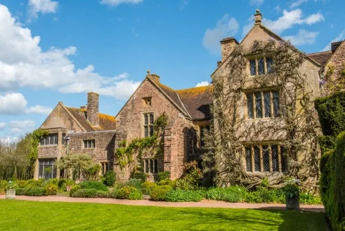 The rear facade of the manor house