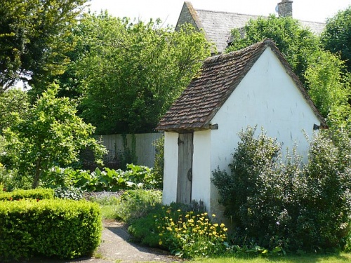 William Cowper's summer house (c) Robin Drayton