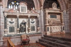 The sanctuary memorials