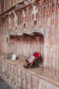 15th century tomb recess