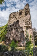The east tower ruins