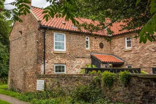 Skinnergate Almshouses, founded 1869