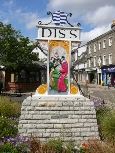 The Diss town sign (c) Colin Park