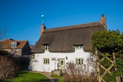 A thatched cottage on Wittenham Lane