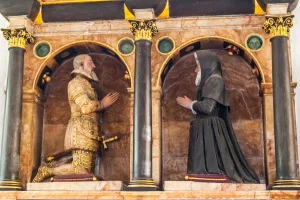 Sir William and Lady Elizabeth Garrard effigies
