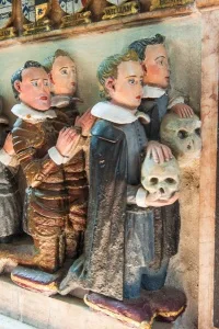 Garrard male children carvings