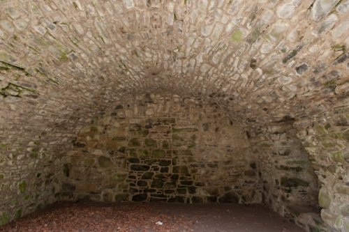 The vaulted storage chamber