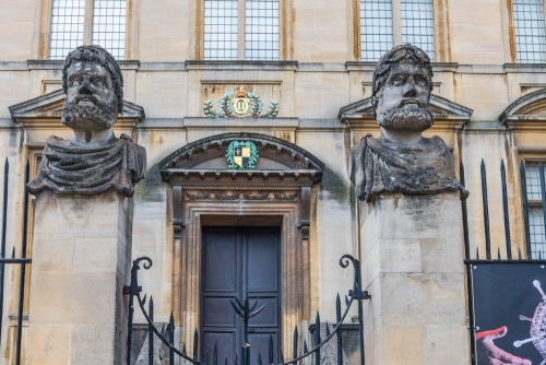 Busts outside the Museum of the History of Science