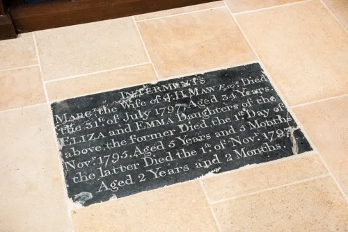 Memorial to Margaret Maw, 1797