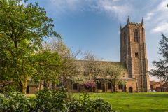 St Peter & St Paul from the churchyard