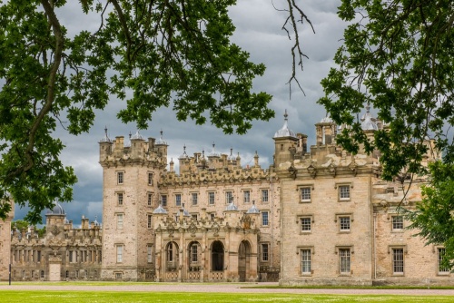 hack Net zo Bestuiven Floors Castle, Kelso, Scottish Borders | Historic Scotland Guide