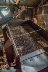 An ore sifting machine