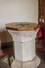 The late 14th century font