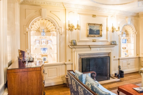 A comfortable family room